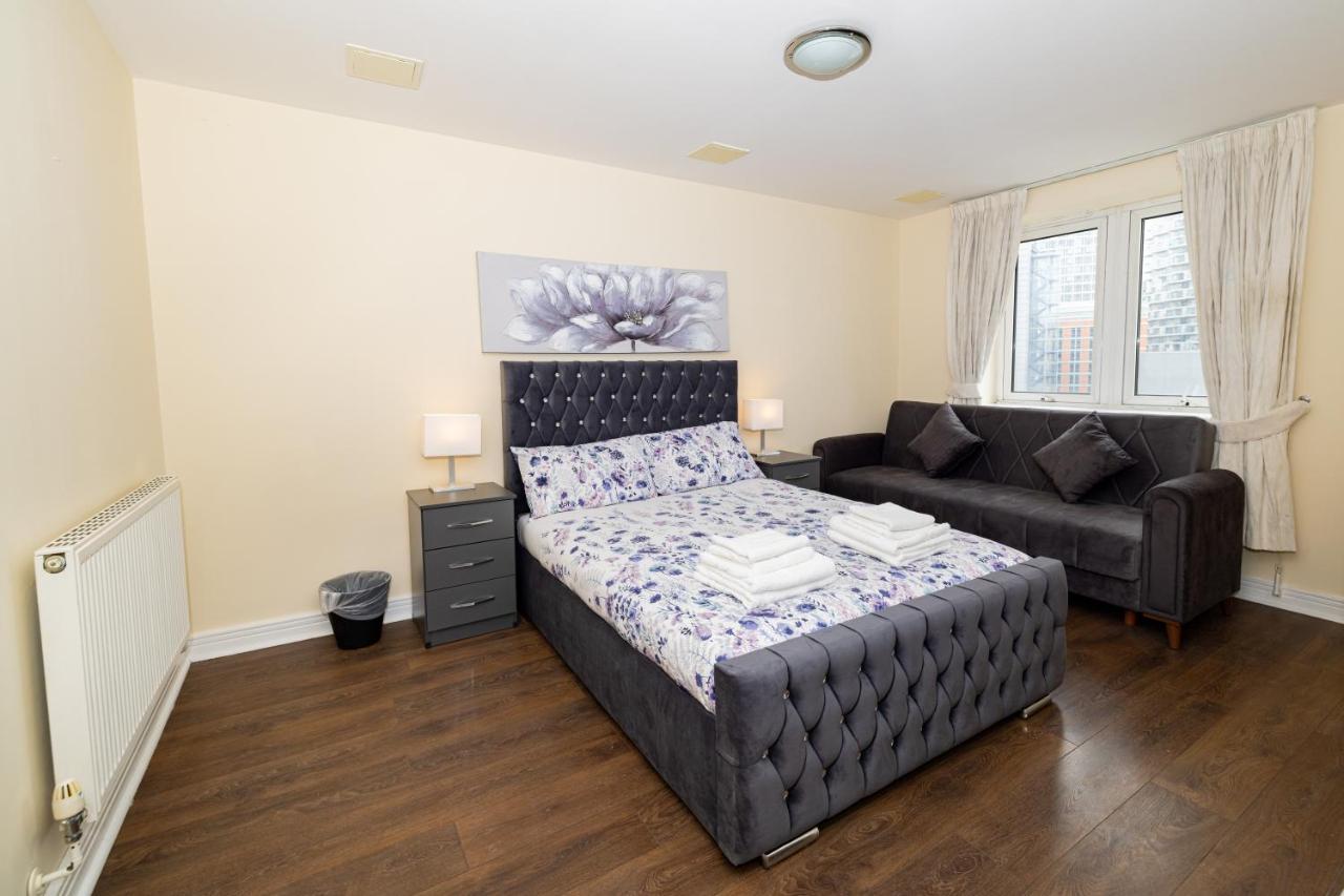 Two Bed Apartment Near Canary Wharf London Bagian luar foto