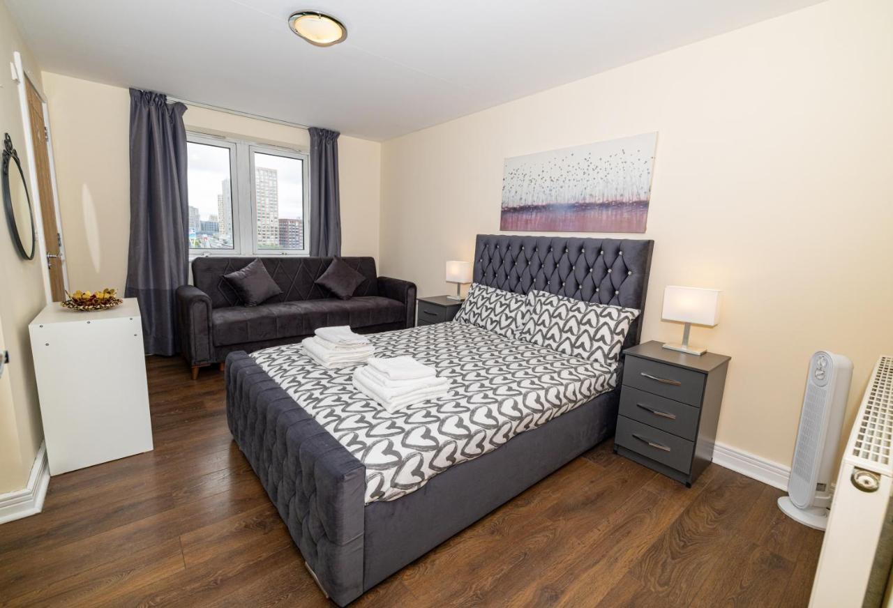 Two Bed Apartment Near Canary Wharf London Bagian luar foto