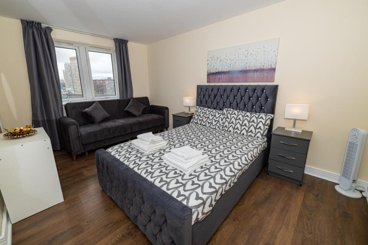 Two Bed Apartment Near Canary Wharf London Bagian luar foto