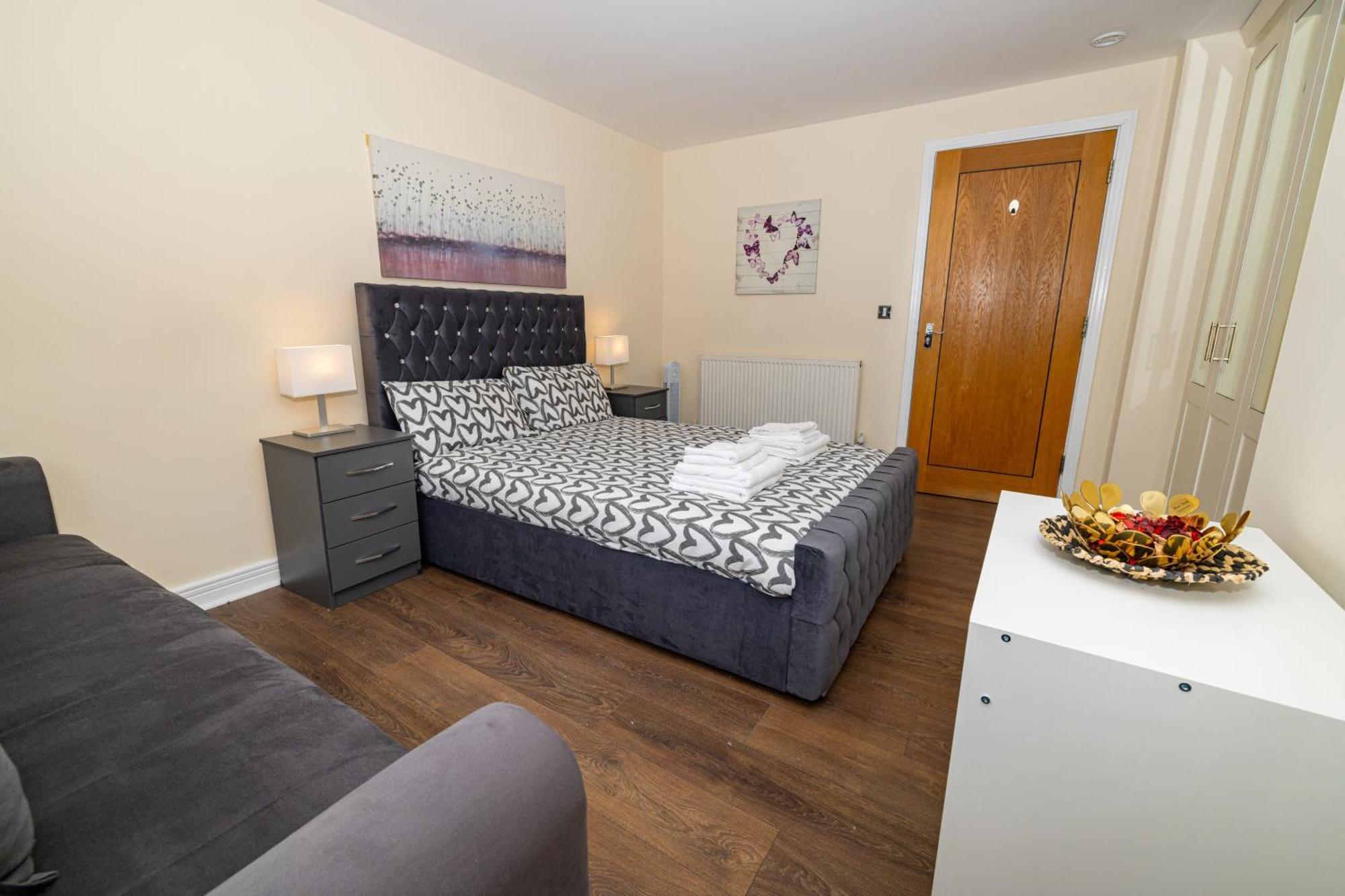 Two Bed Apartment Near Canary Wharf London Bagian luar foto